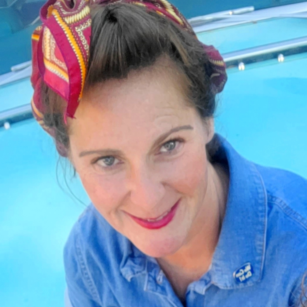 Meet your Posher, Lorraine